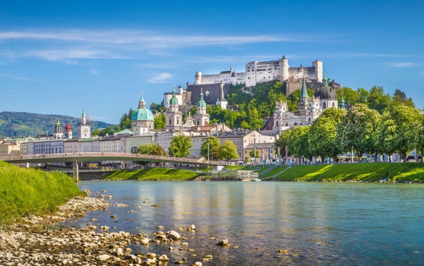 Ansicht der Stadt Salzburg - Top Ausflugsziel vom Hotel Bischofsm&uuml;tze aus